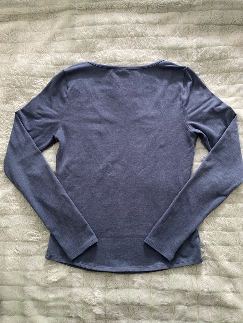 P'tula Women's Long-Sleeve Scoop Neck Top — Blue, Small - Picture 2 of 6